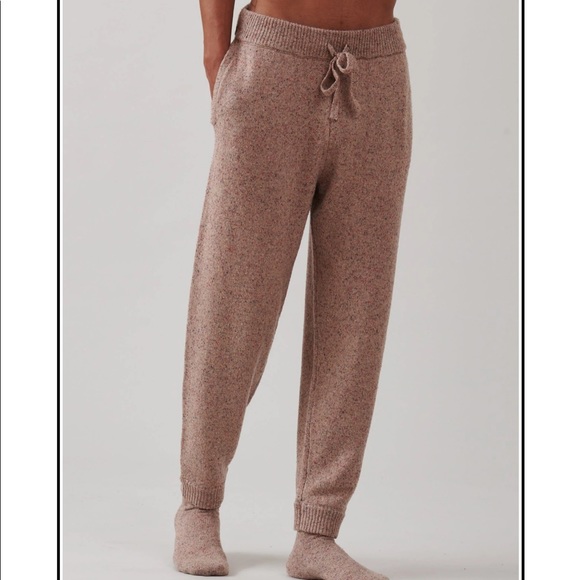 The Bright Side Pearl Malibu Leisure Sweater Knit Jogger Pants Tan Size Small - Picture 2 of 12